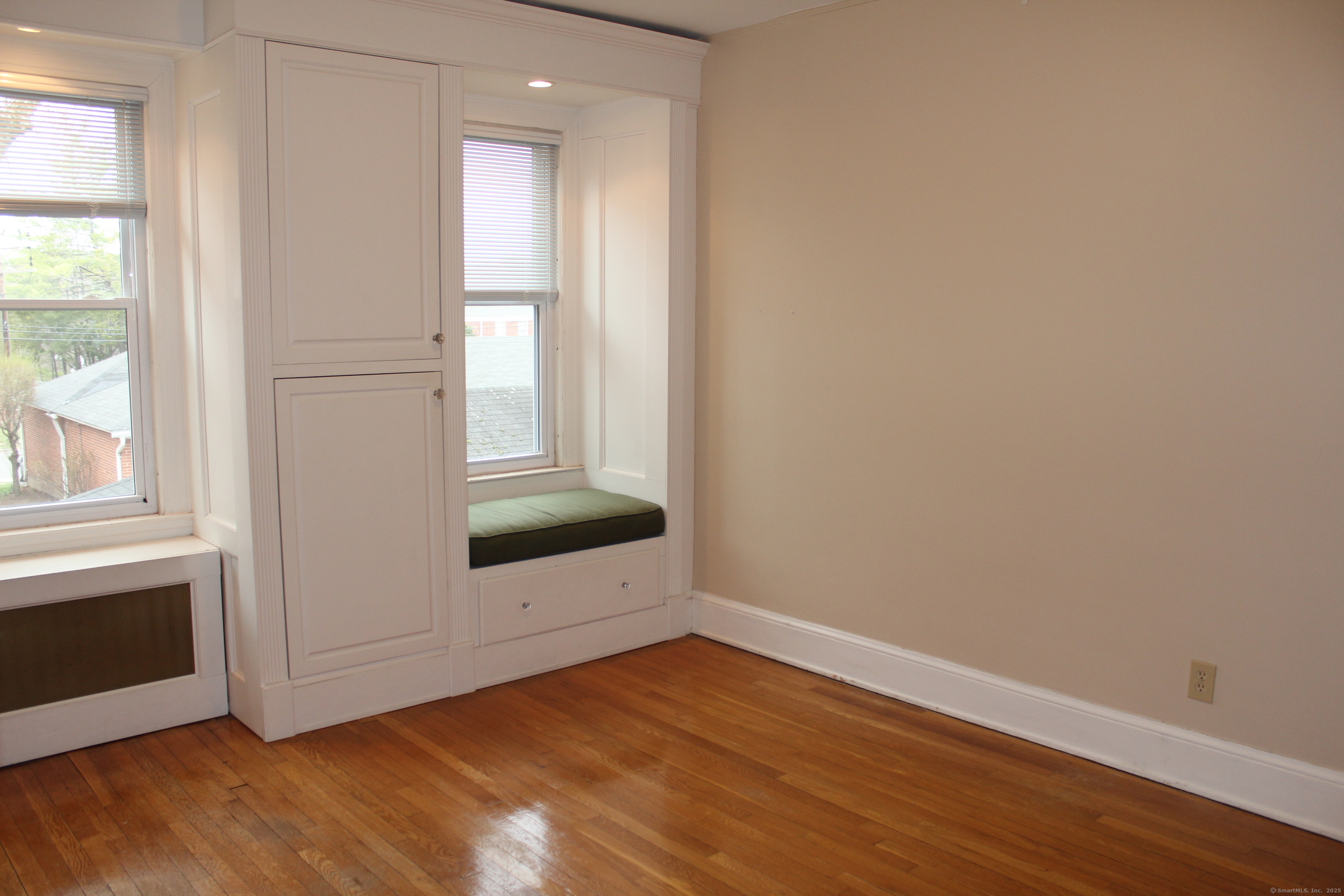888 Farmington Avenue West Hartford CT 06119