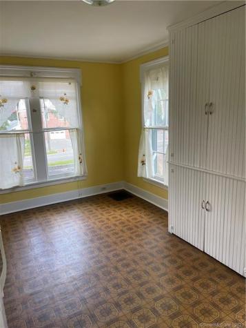 33 West Main Street Sharon CT 06069