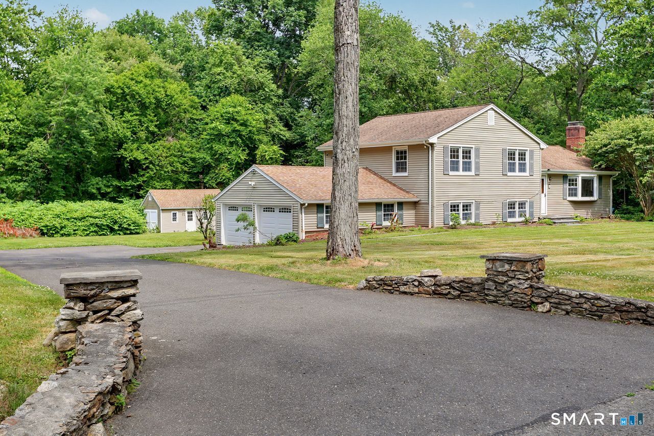 65 Gate Ridge Road Easton CT 06612