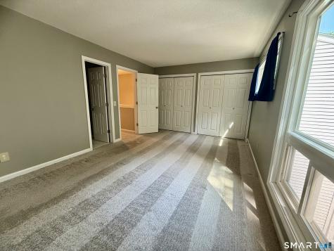 562 Oak Avenue Cheshire CT 06410