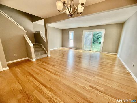 562 Oak Avenue Cheshire CT 06410
