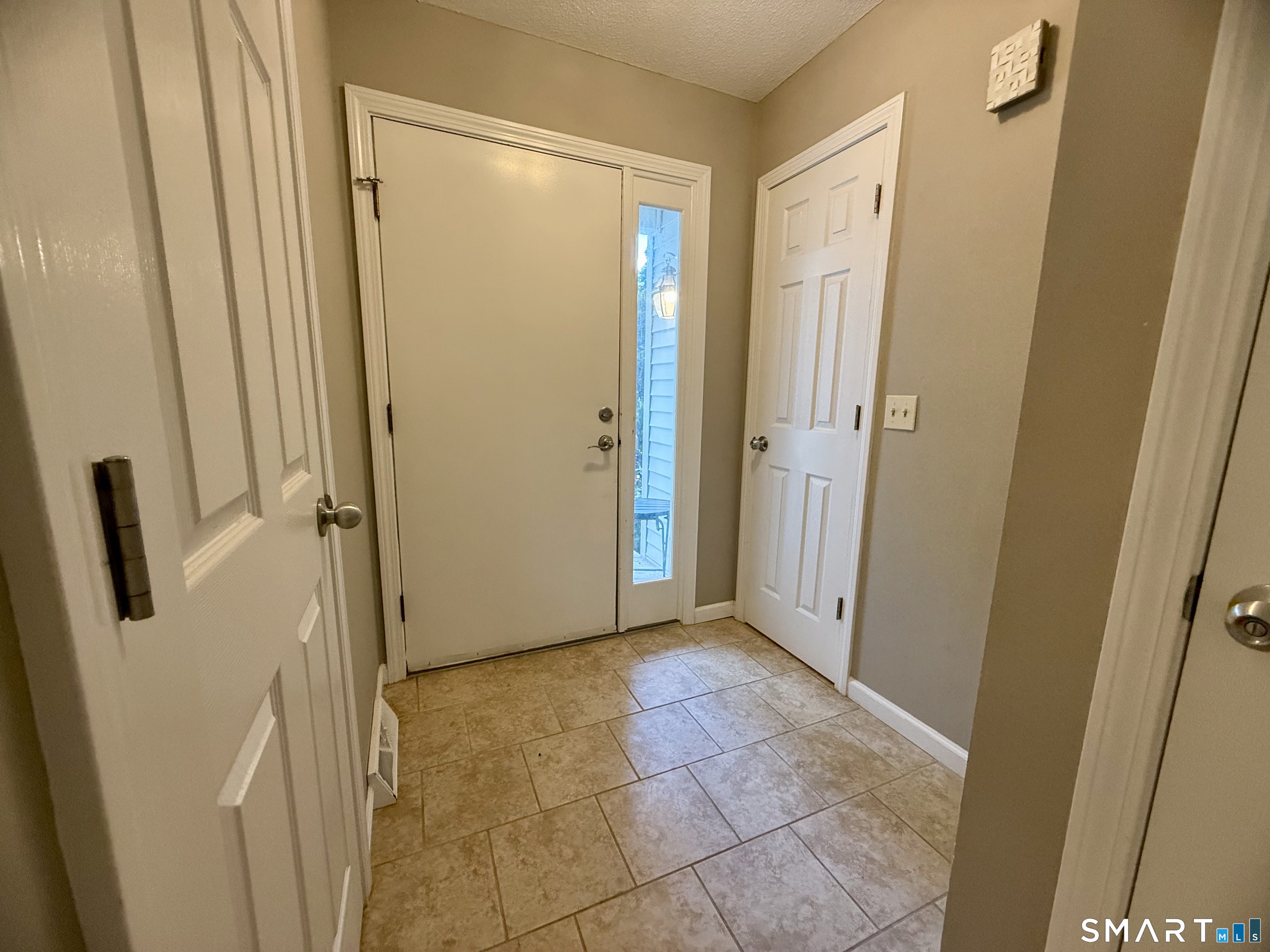 562 Oak Avenue Cheshire CT 06410