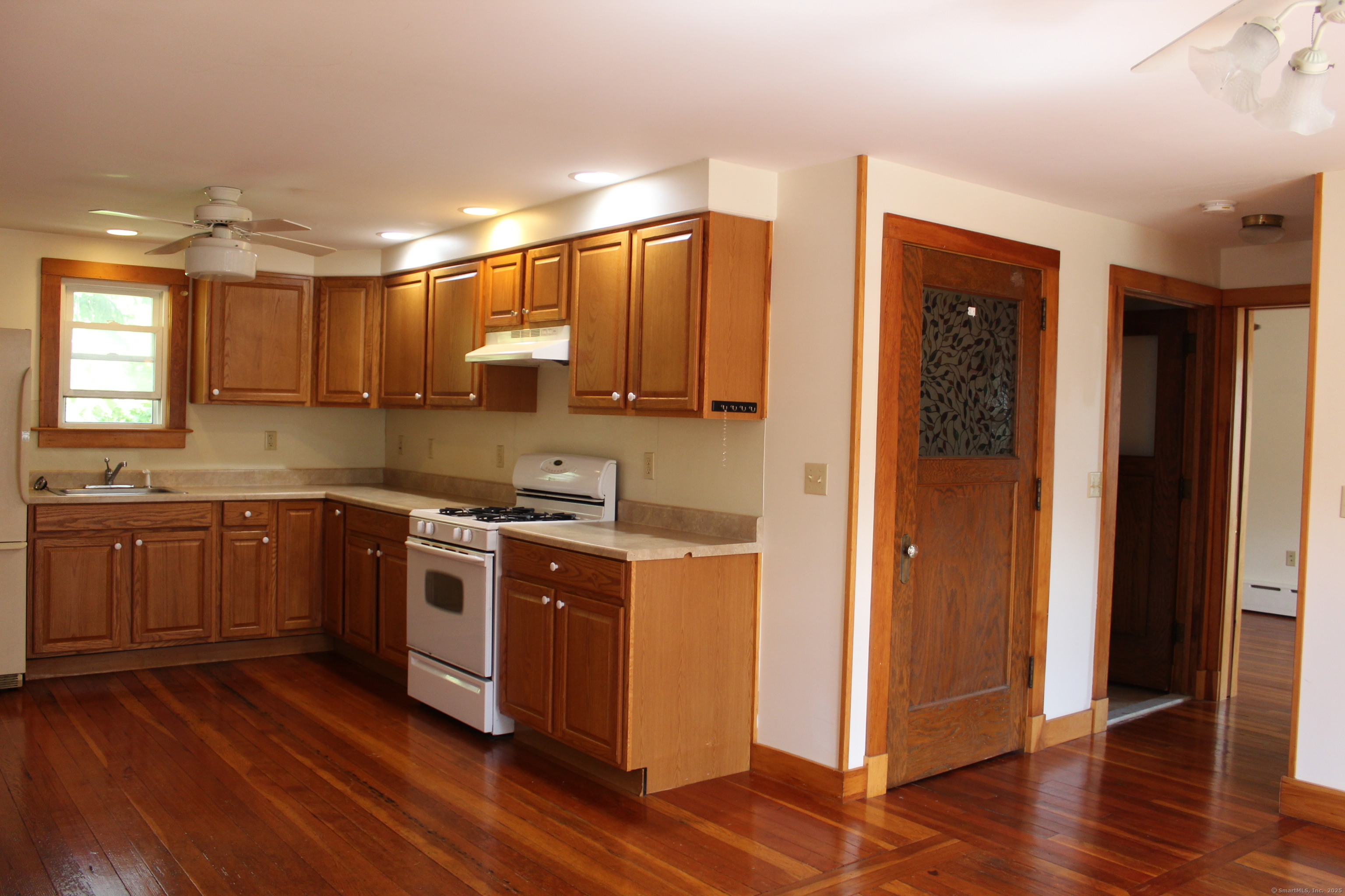 126 Chestnut Street Branford CT 06405