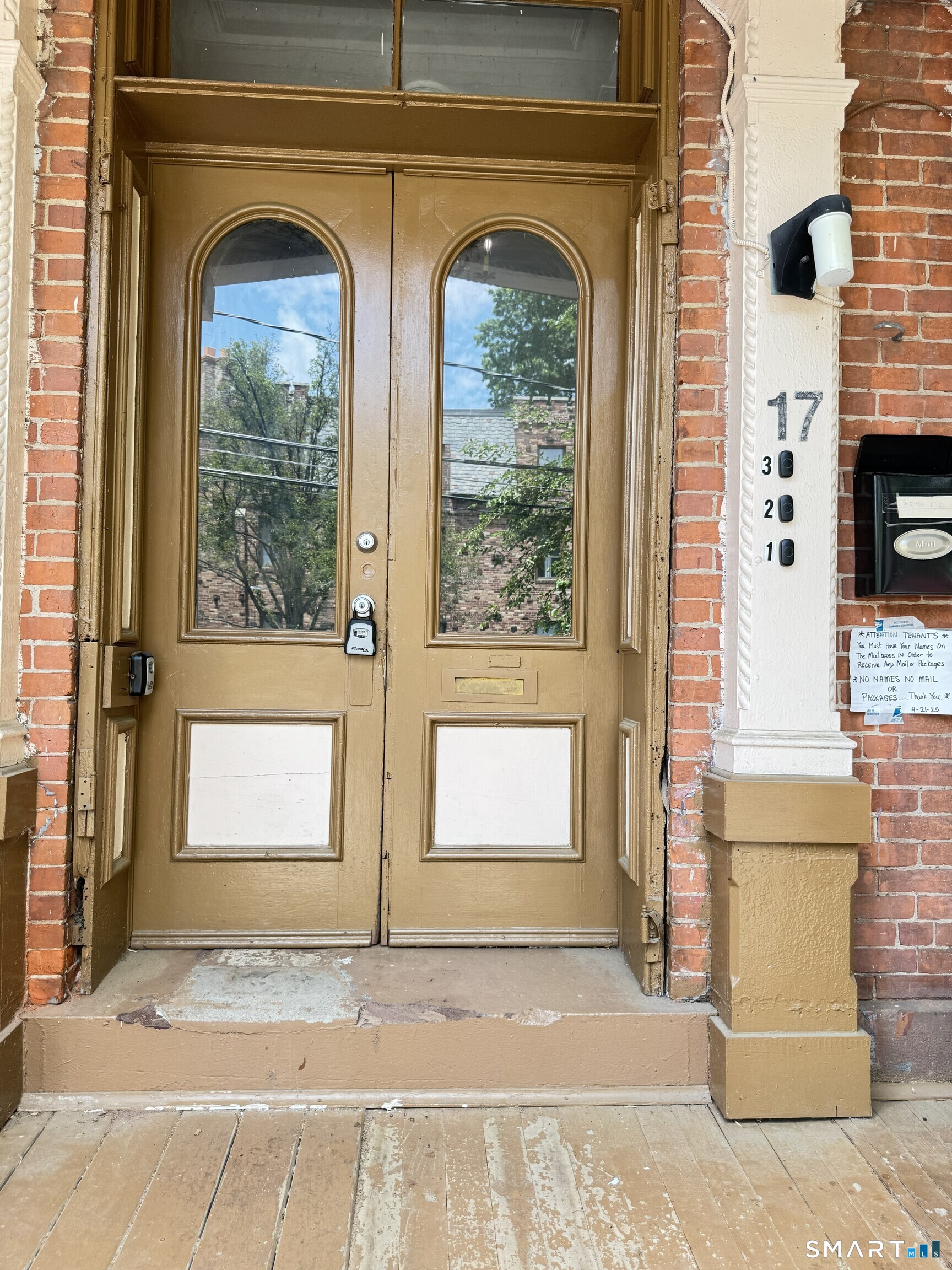 17 Townley Street Hartford CT 06105