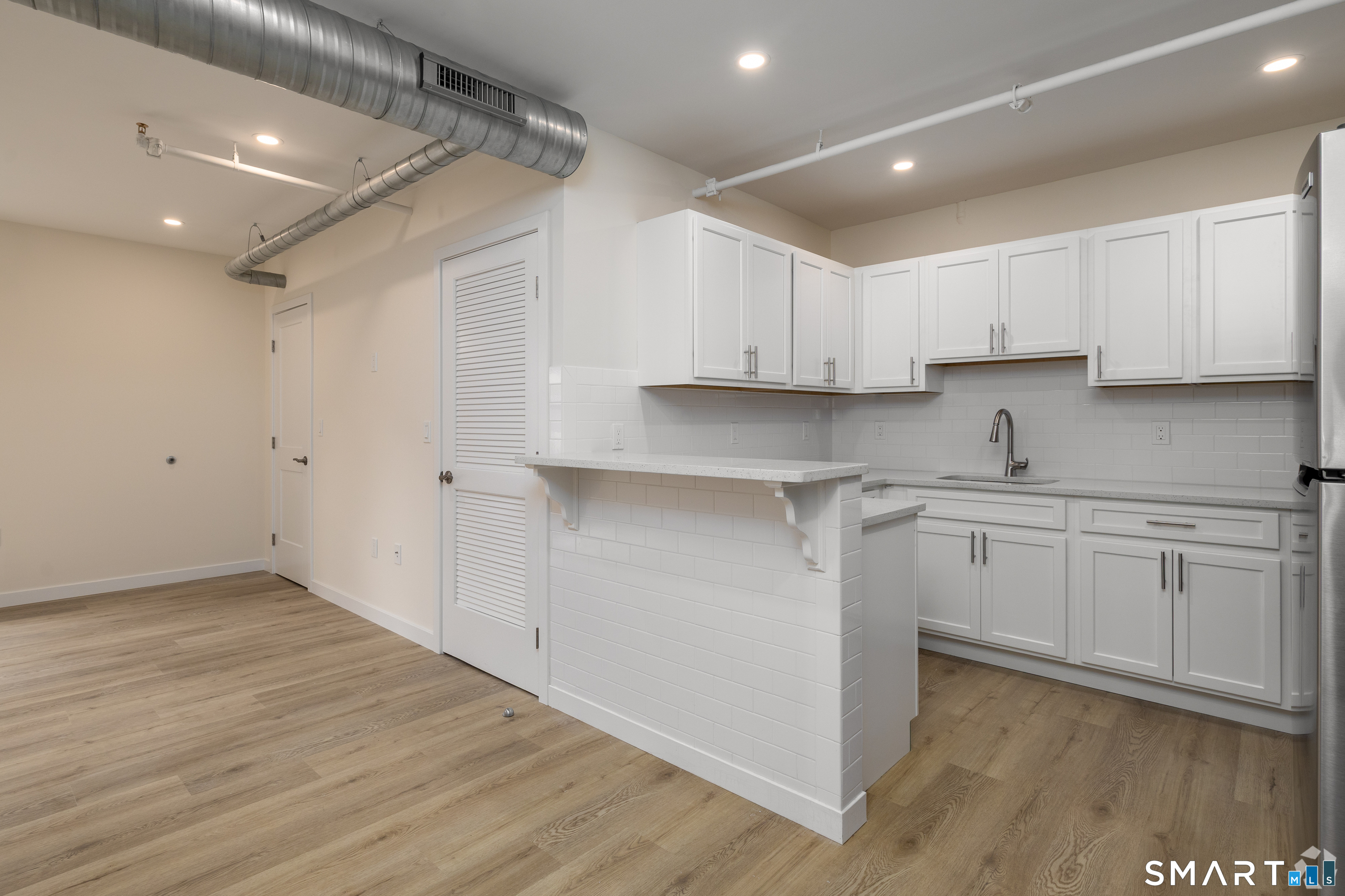 584 Main Street Middletown CT 06457