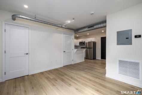 584 Main Street Middletown CT 06457