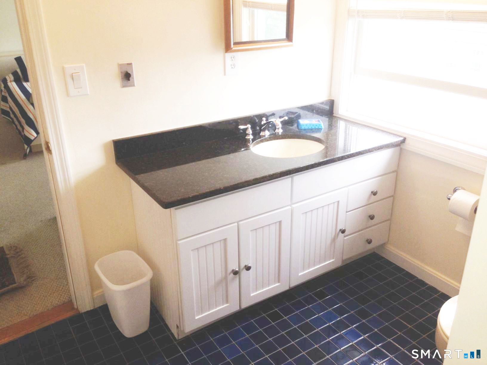 21 Atlantic Avenue Groton CT 06340