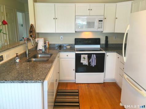 21 Atlantic Avenue Groton CT 06340