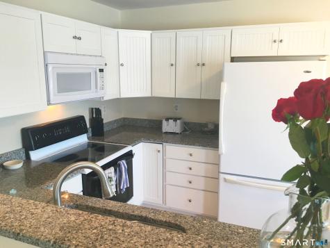 21 Atlantic Avenue Groton CT 06340
