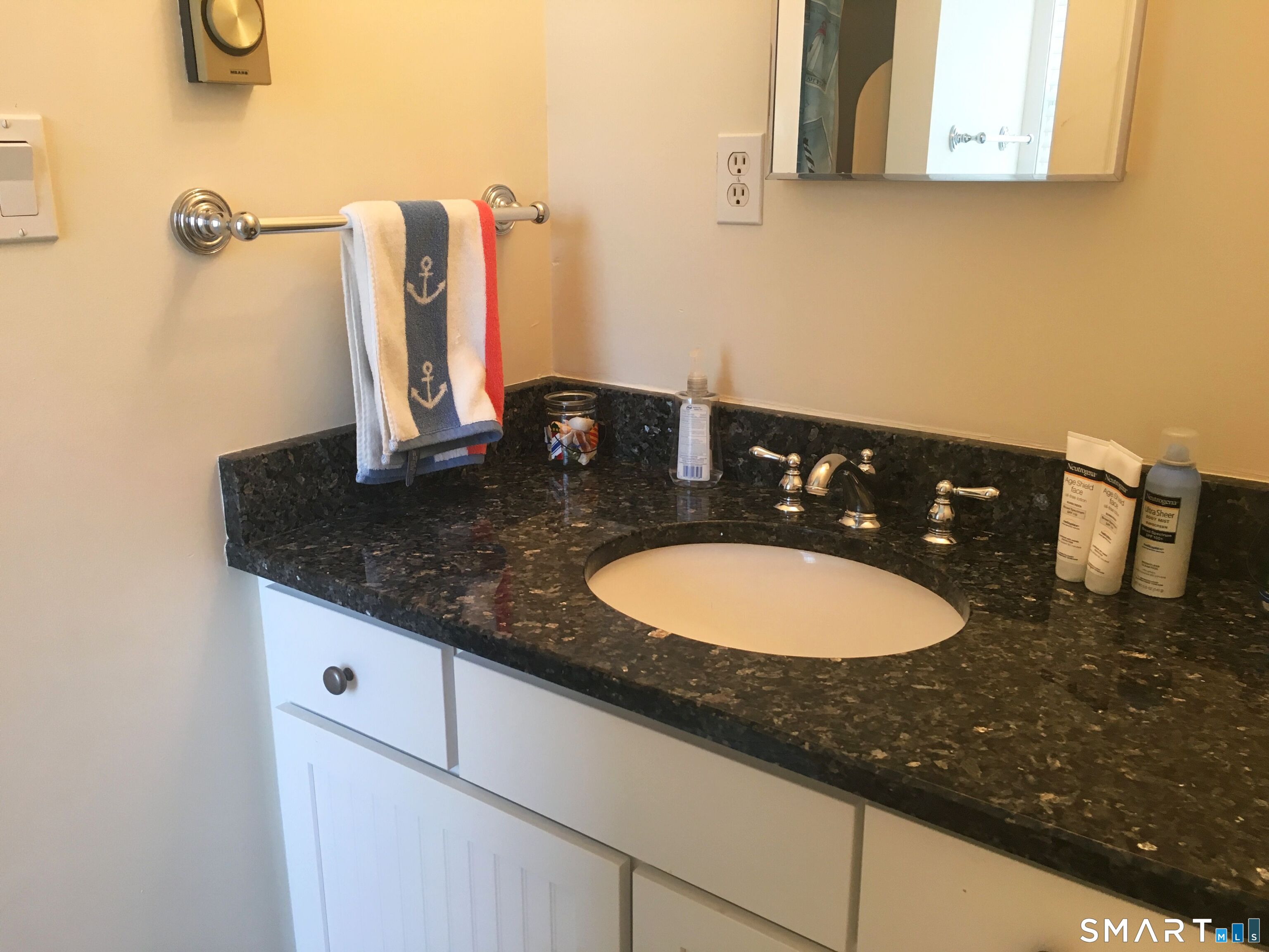 21 Atlantic Avenue Groton CT 06340