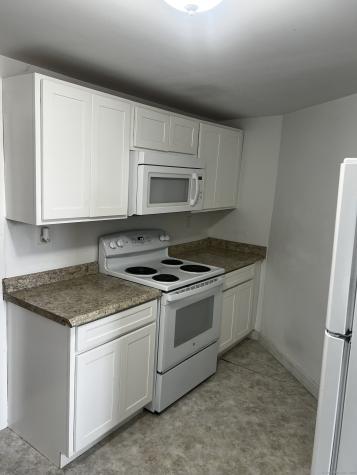 1 Farnsworth Street New London CT 06320