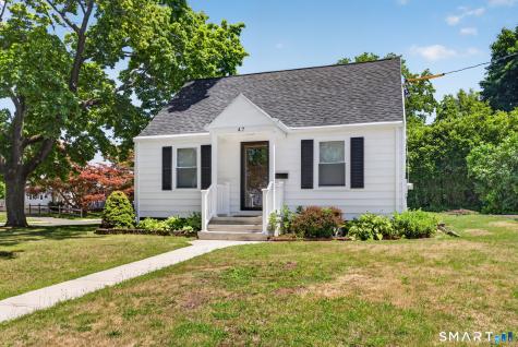 47 Clearview Avenue East Haven CT 06512