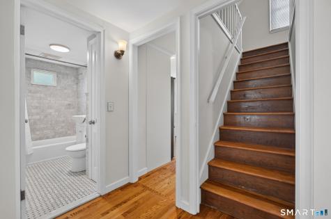 47 Clearview Avenue East Haven CT 06512