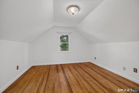 47 Clearview Avenue East Haven CT 06512