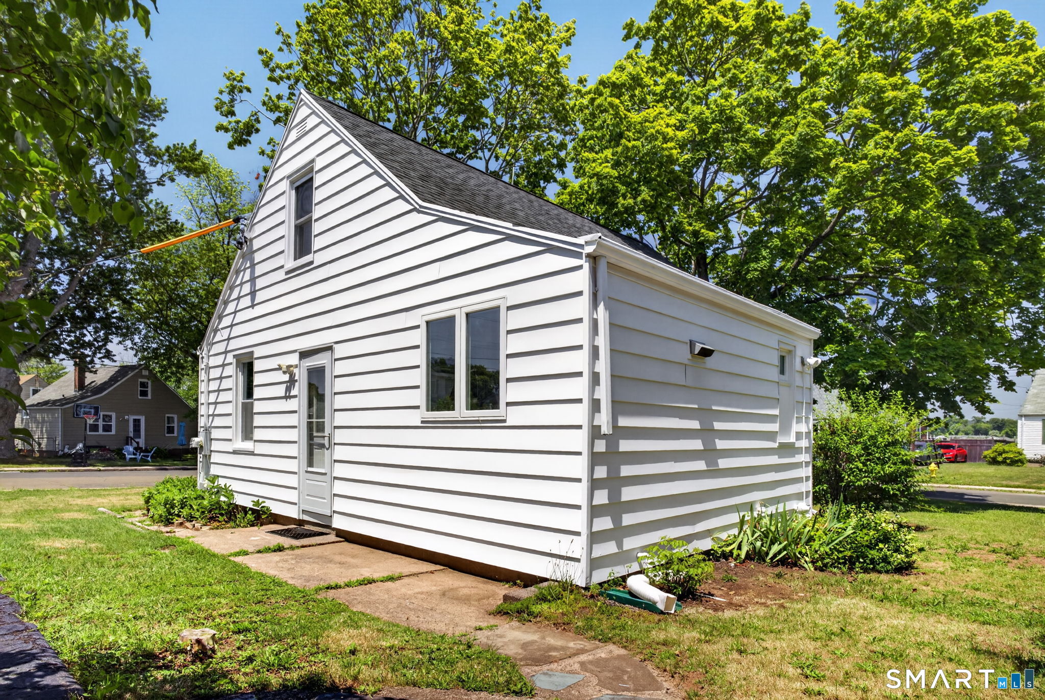 47 Clearview Avenue East Haven CT 06512