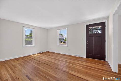 47 Clearview Avenue East Haven CT 06512