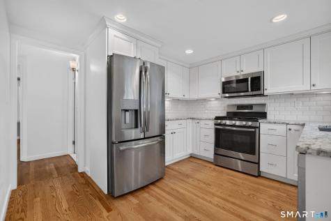 47 Clearview Avenue East Haven CT 06512