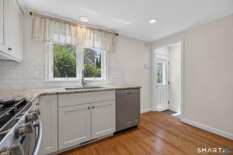 47 Clearview Avenue East Haven CT 06512