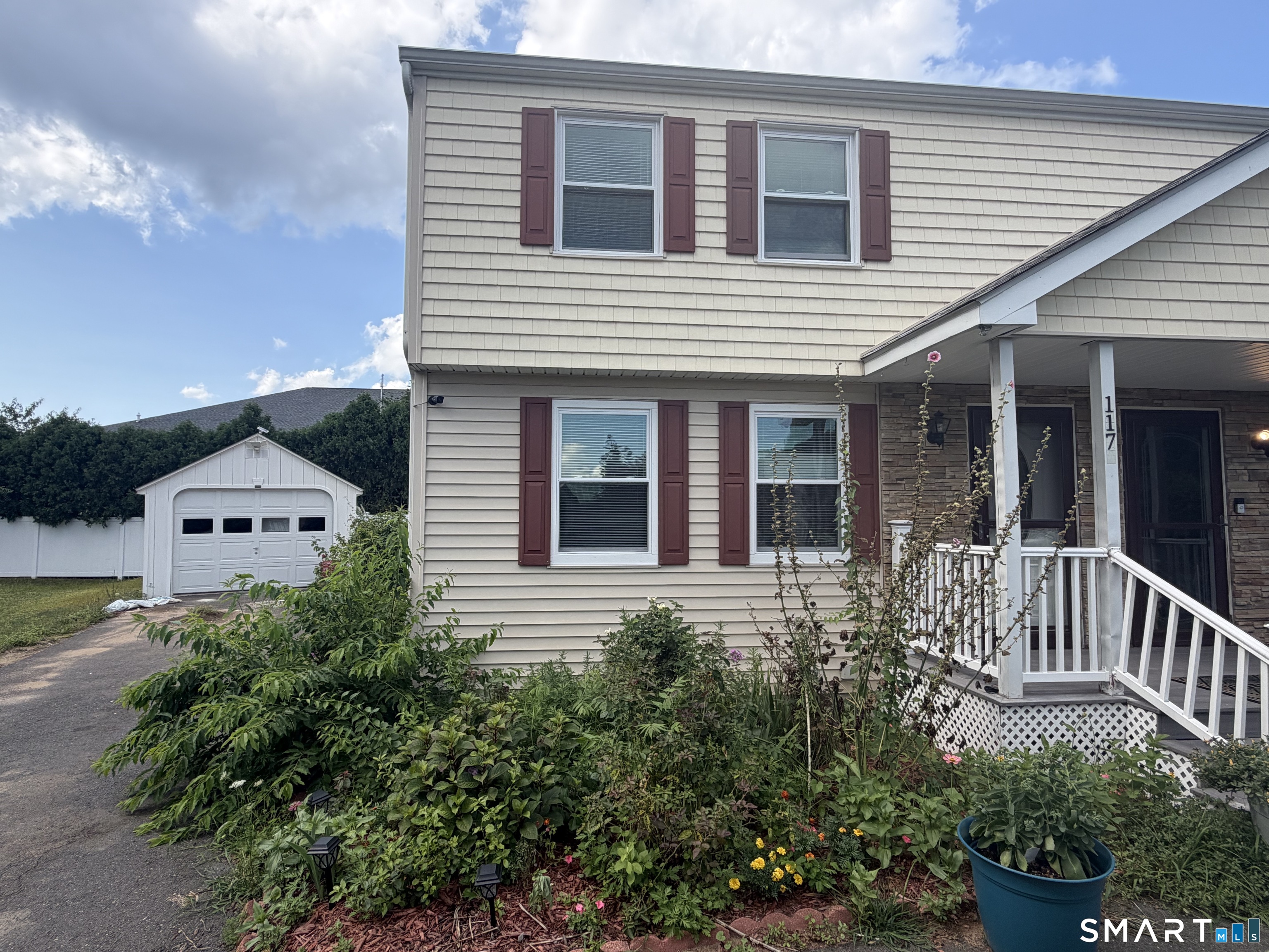 117 Footpath Lane East Hartford CT 06118