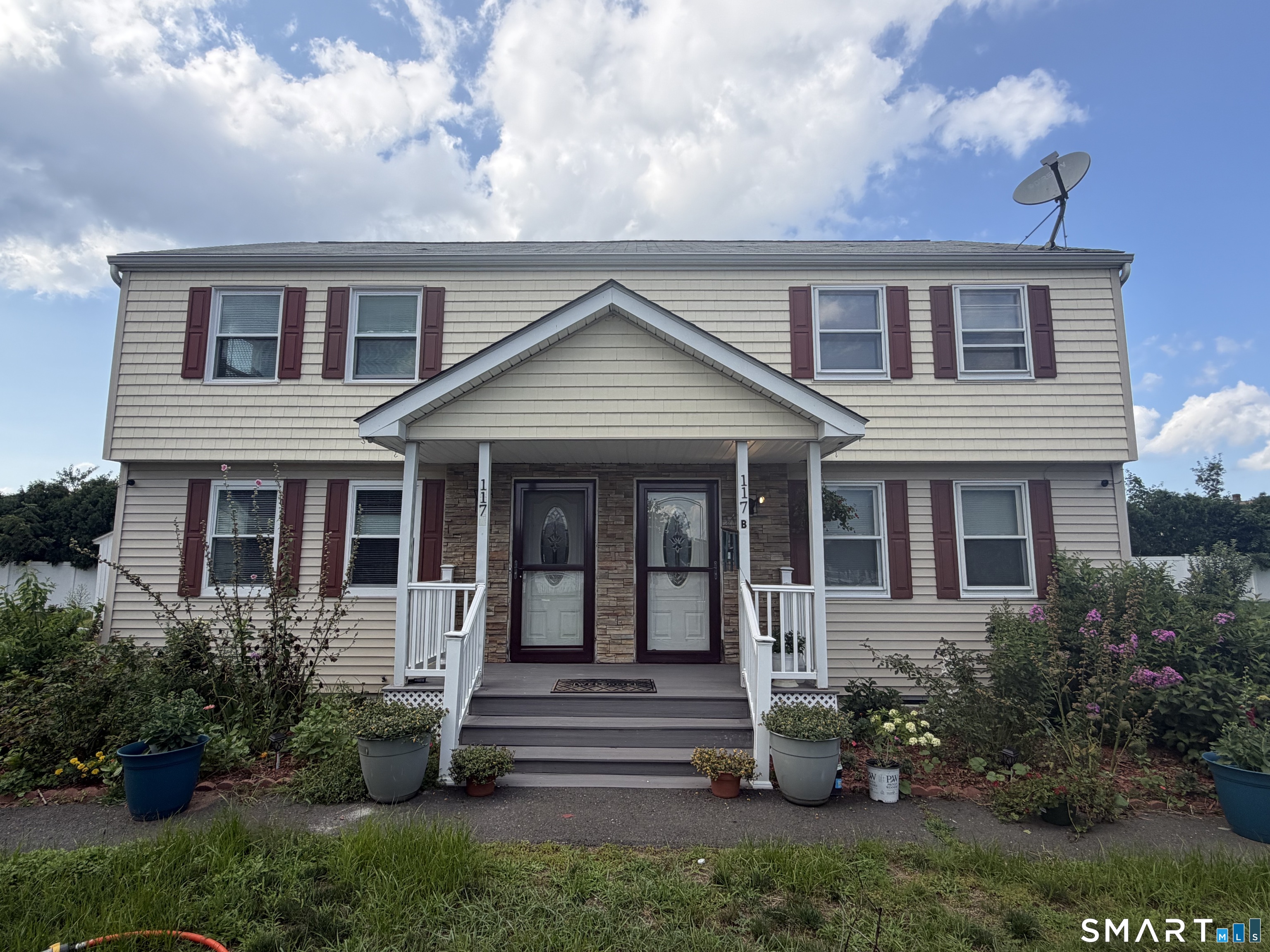 117 Footpath Lane East Hartford CT 06118