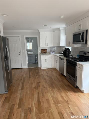 94 Cleveland Avenue Bridgeport CT 06606