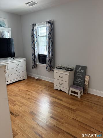 94 Cleveland Avenue Bridgeport CT 06606
