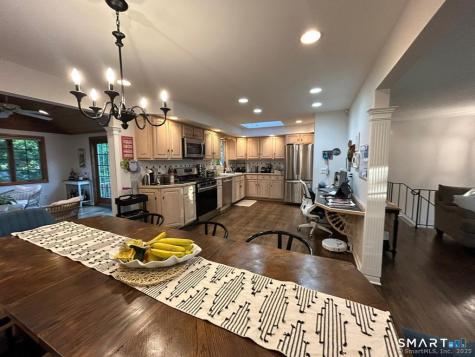 6 Roby Court Branford CT 06405