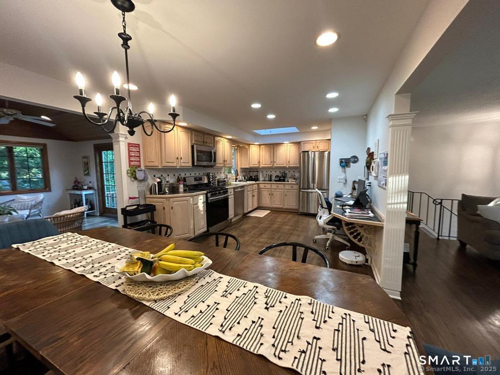6 Roby Court Branford CT 06405