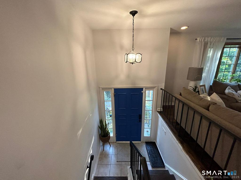 6 Roby Court Branford CT 06405