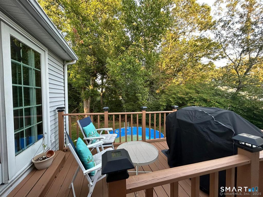 6 Roby Court Branford CT 06405