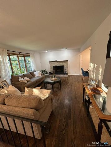 6 Roby Court Branford CT 06405