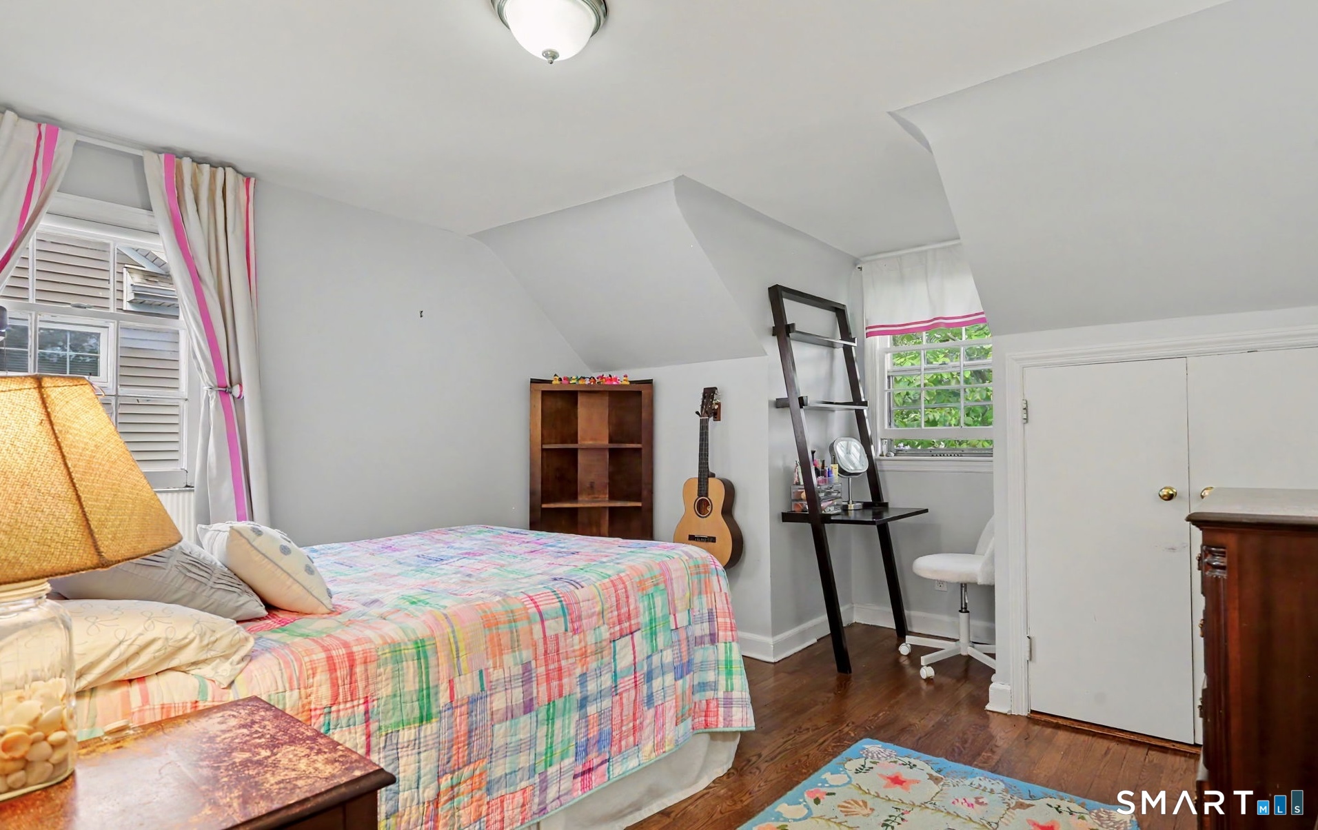 40 Oakwood Drive Fairfield CT 06824