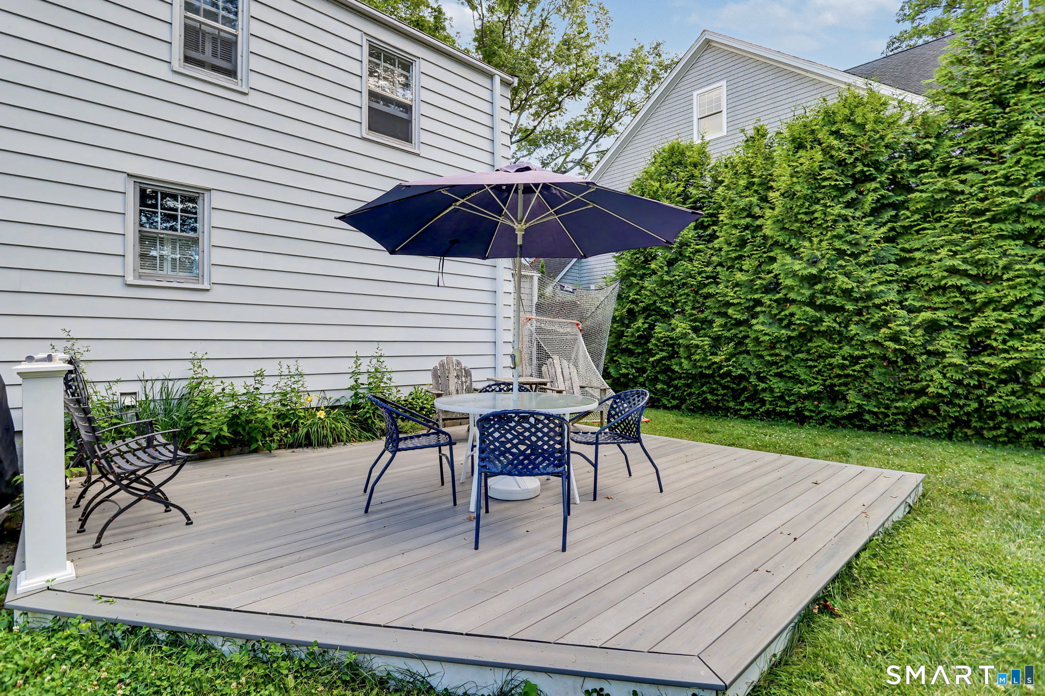 40 Oakwood Drive Fairfield CT 06824