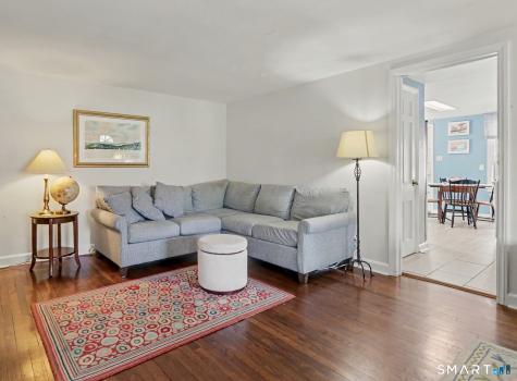 40 Oakwood Drive Fairfield CT 06824