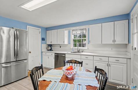 40 Oakwood Drive Fairfield CT 06824