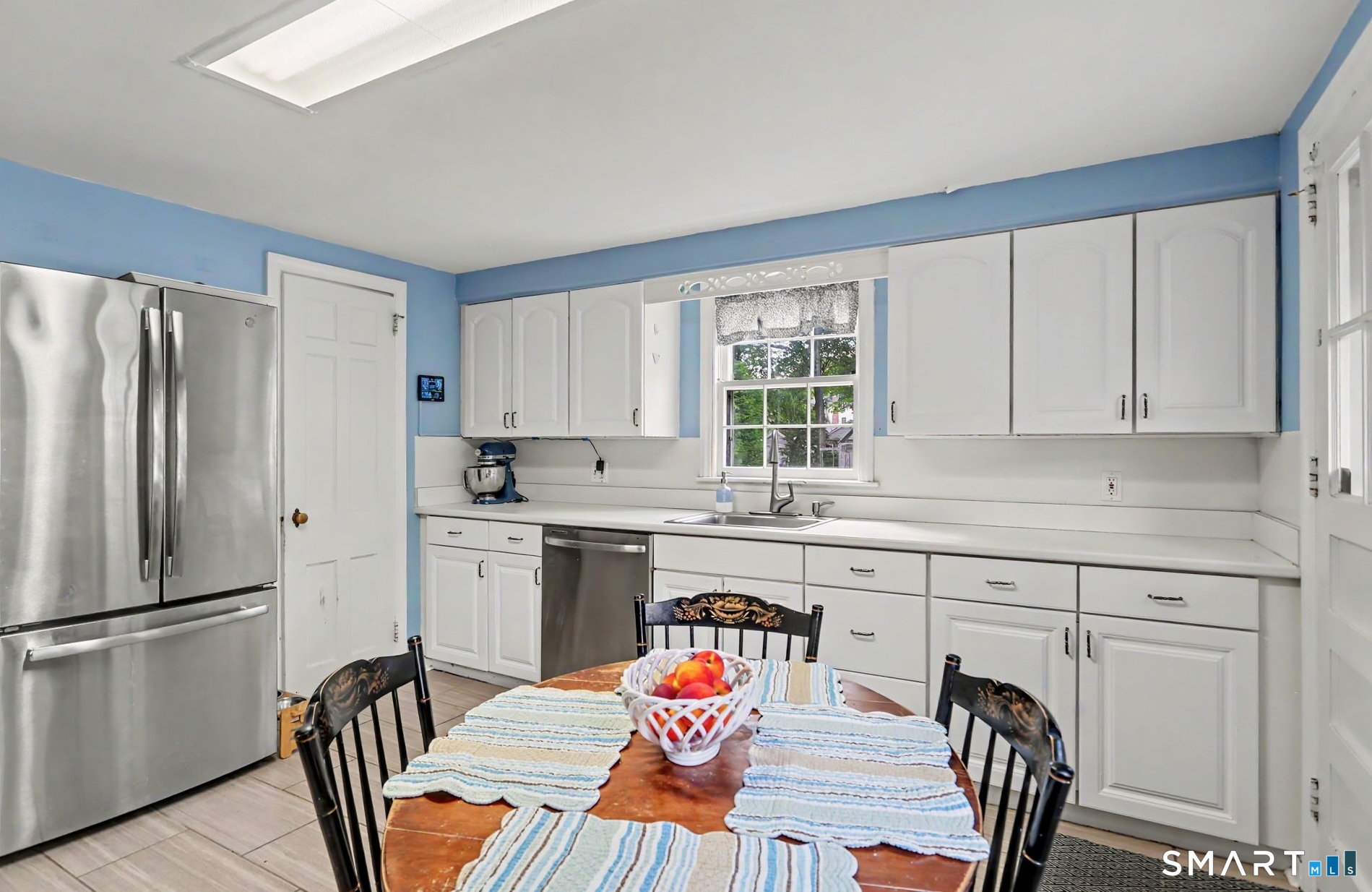 40 Oakwood Drive Fairfield CT 06824