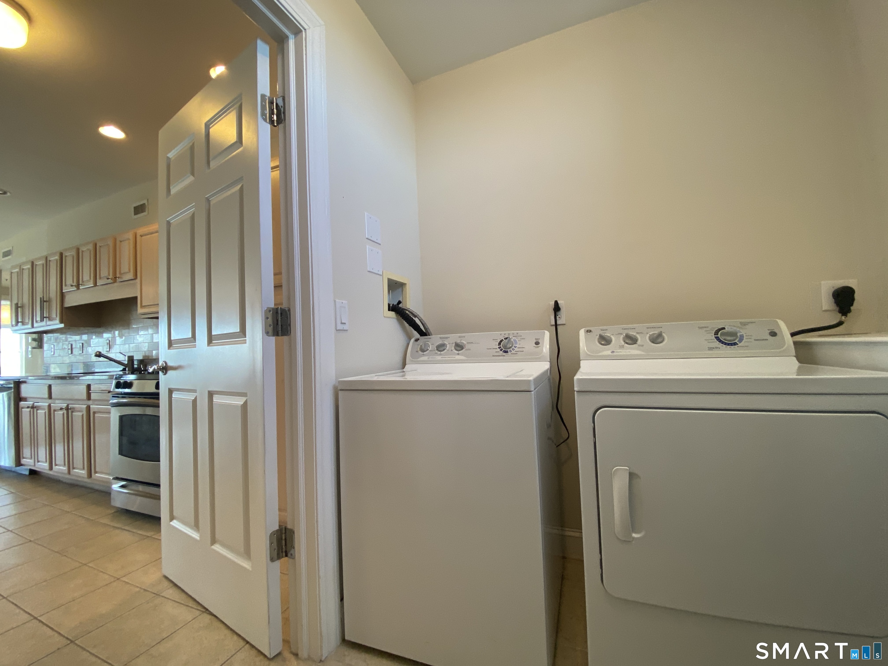 343 Beach Street West Haven CT 06516