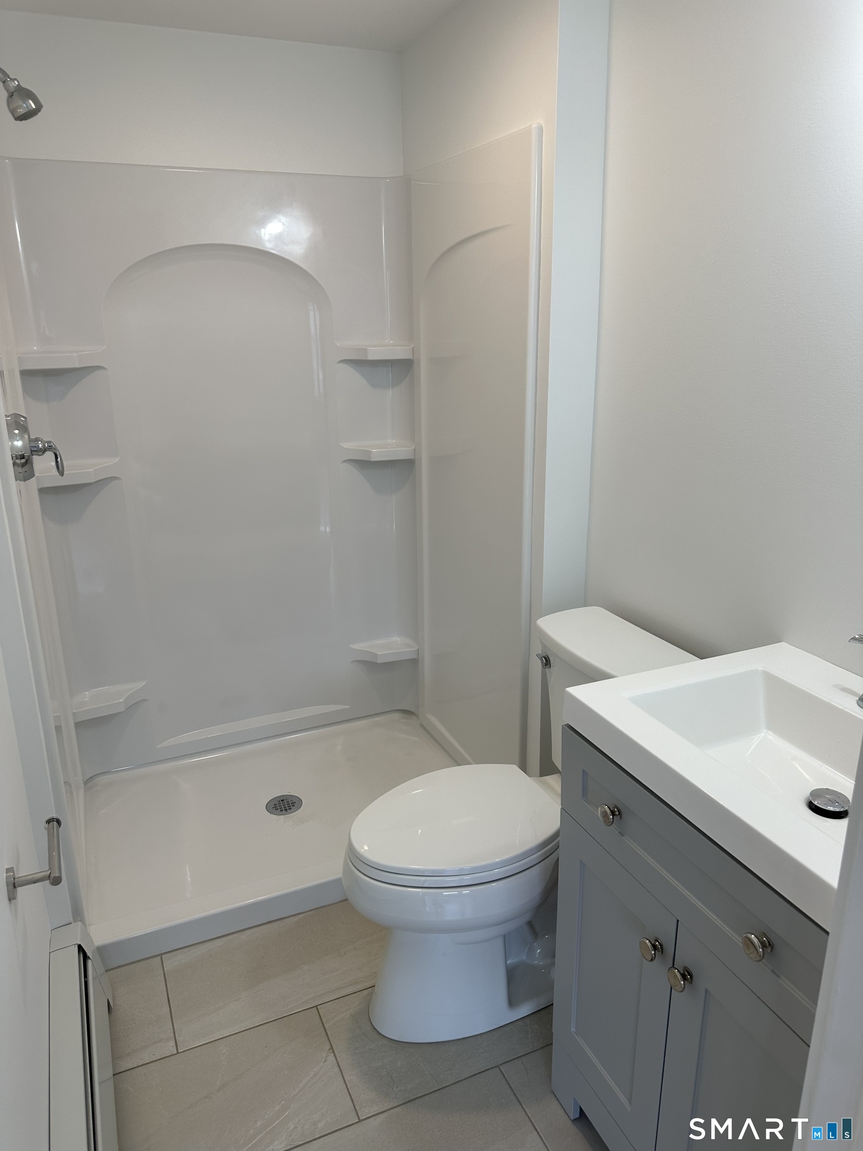 295 Main Street East Lyme CT 06357