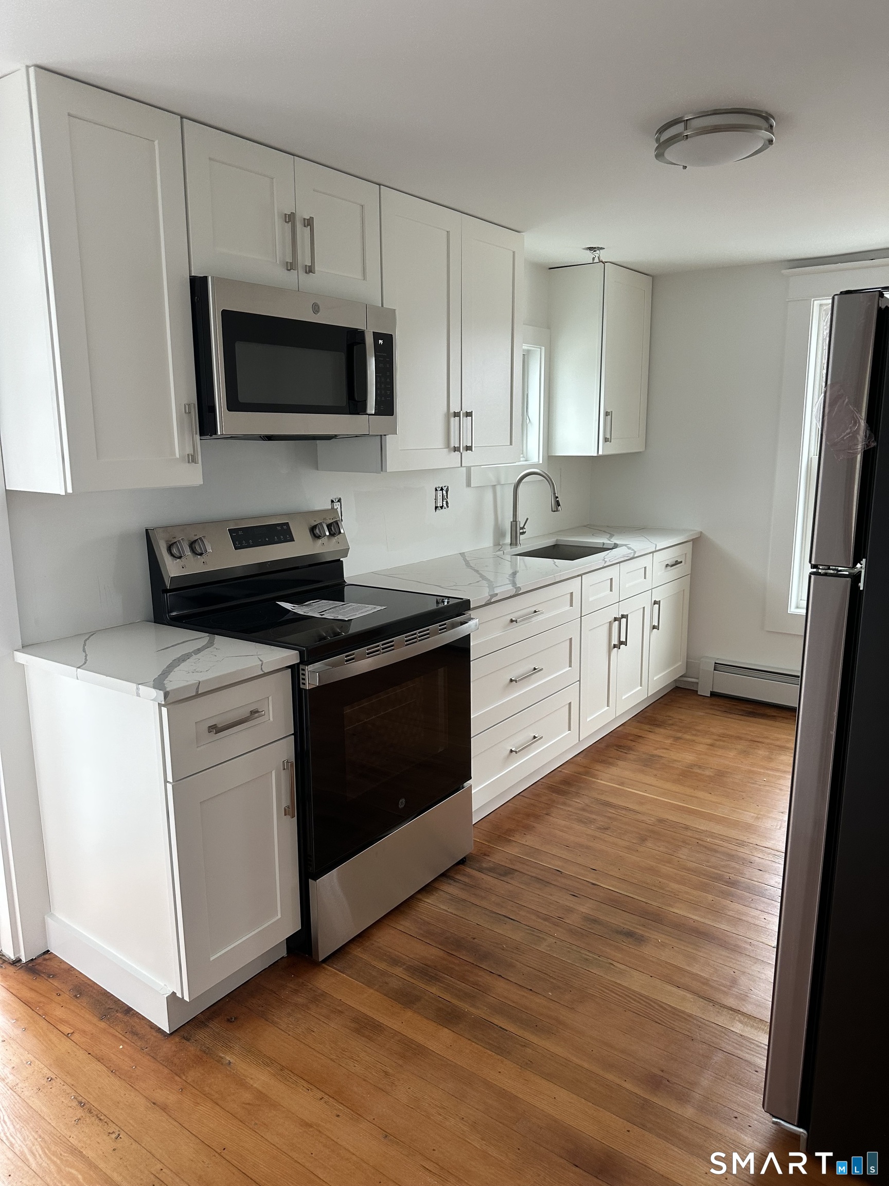 295 Main Street East Lyme CT 06357