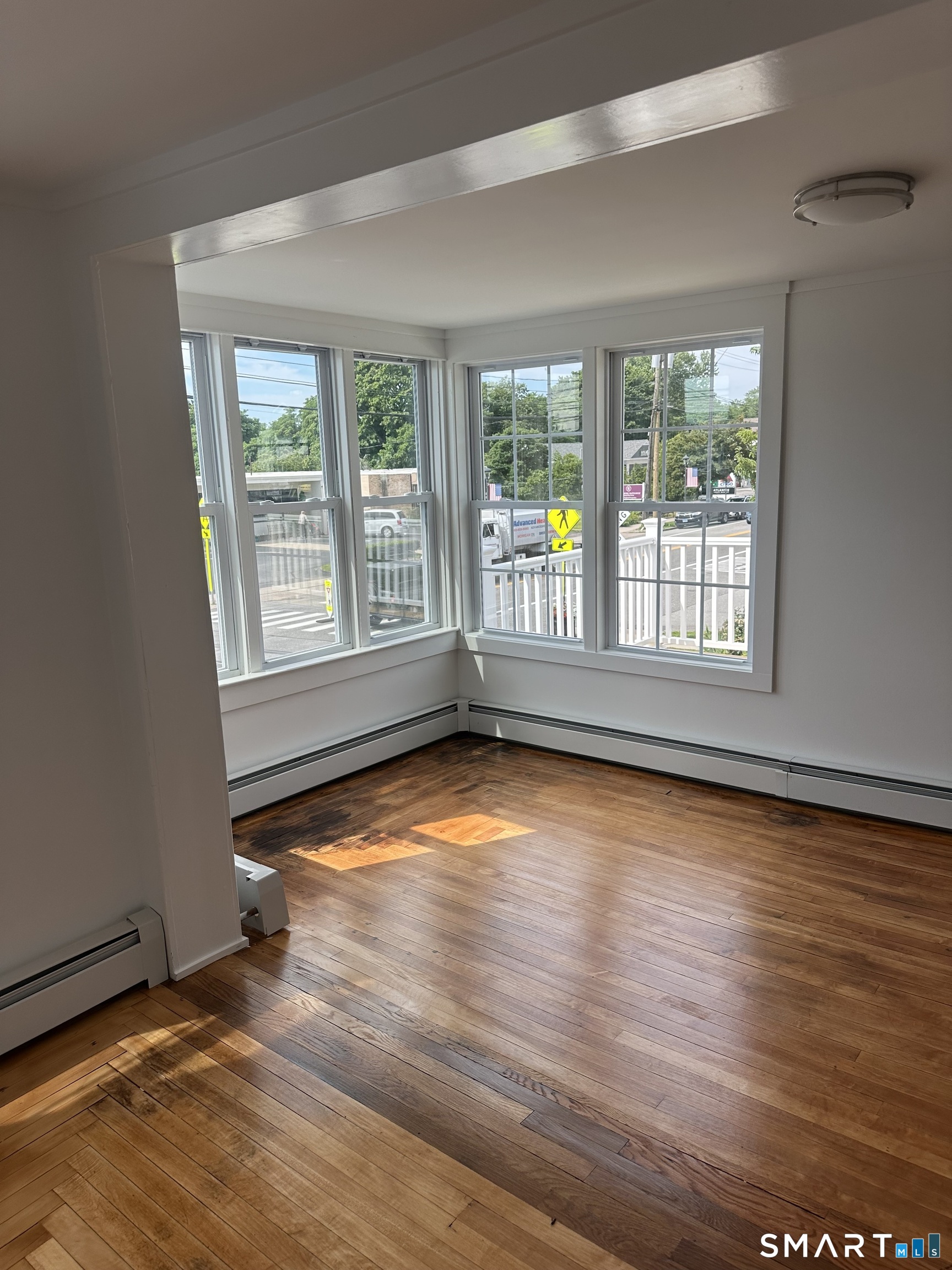 295 Main Street East Lyme CT 06357