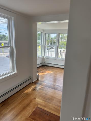 295 Main Street East Lyme CT 06357