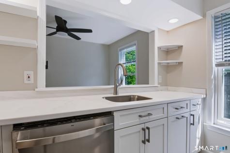 241 Boston Post Road East Lyme CT 06333