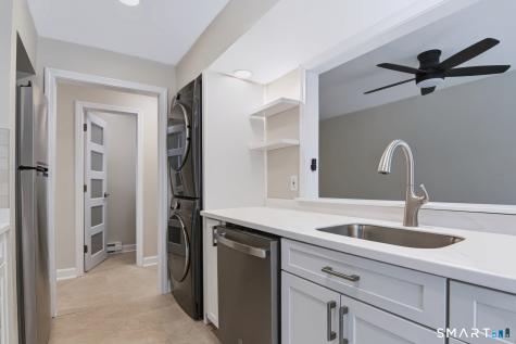241 Boston Post Road East Lyme CT 06333