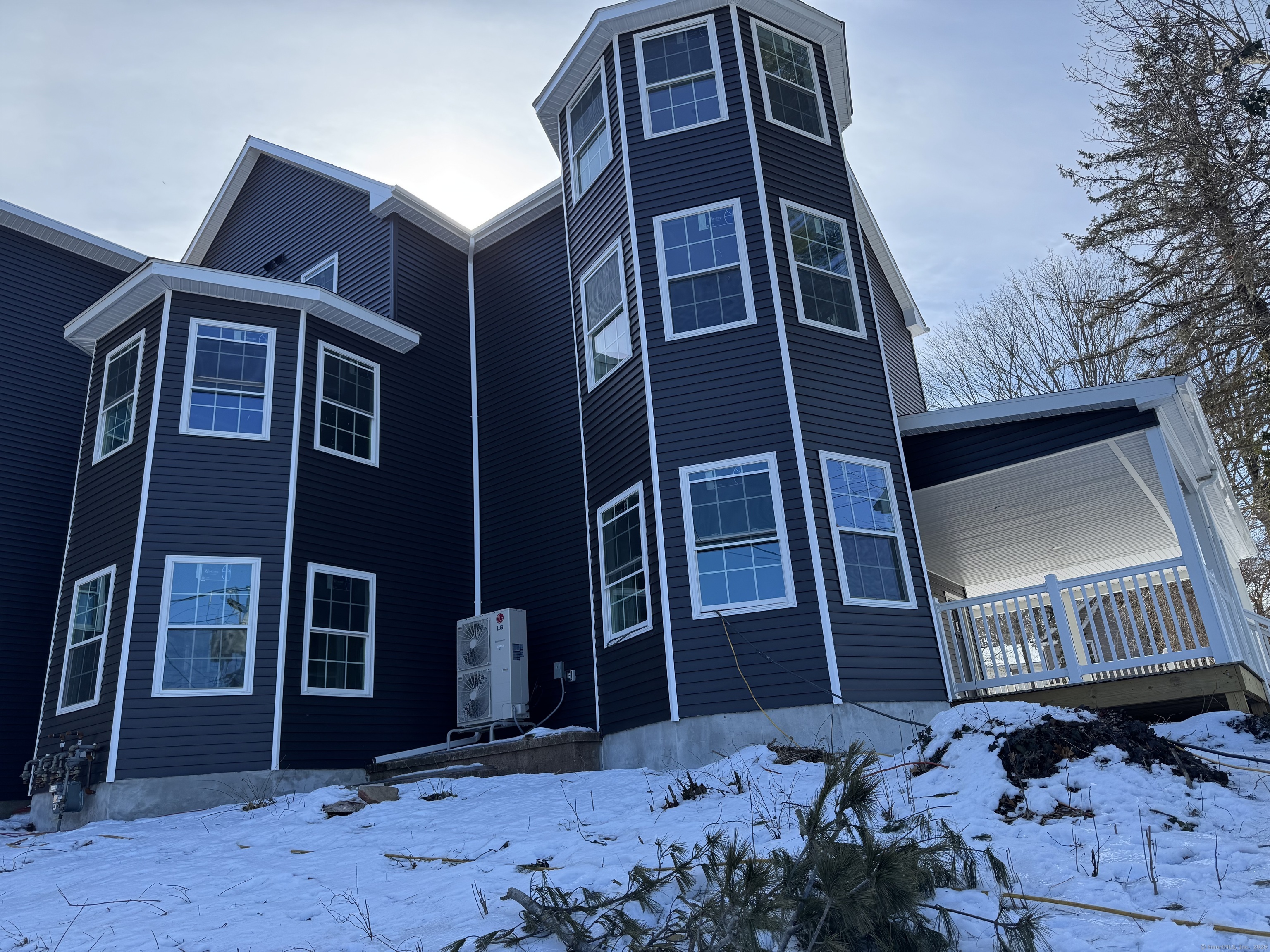 27 Quinnipiac Avenue North Haven CT 06473