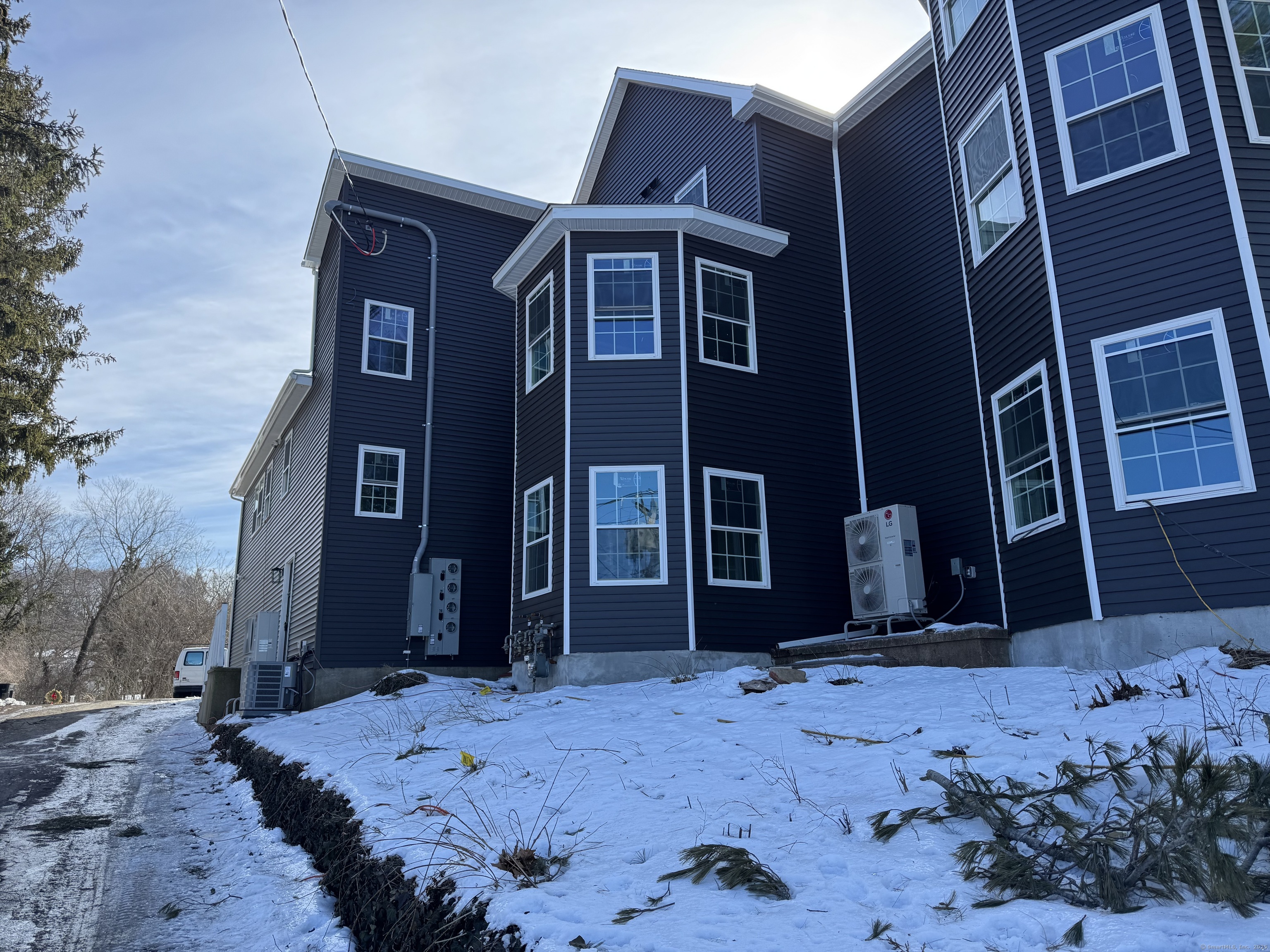 27 Quinnipiac Avenue North Haven CT 06473