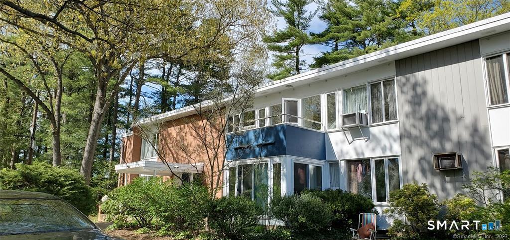 22 North Lake Drive Hamden CT 06517