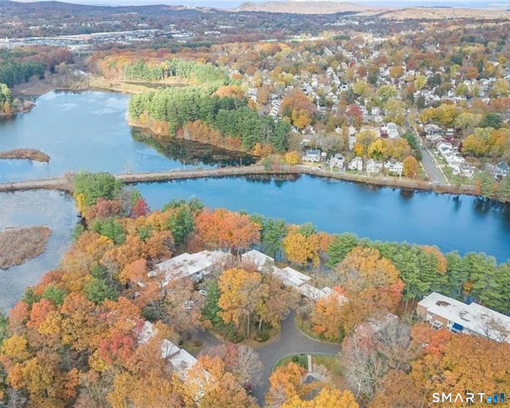 22 North Lake Drive Hamden CT 06517