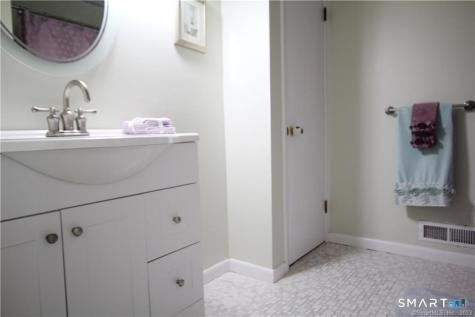 14 Newtown Road Danbury CT 06810
