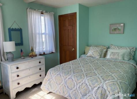 39 Brockett Road East Lyme CT 06357