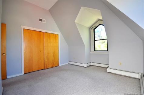 12 Charter Oak Place Hartford CT 06106